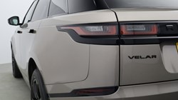 2022 (22) LAND ROVER RANGE ROVER VELAR 2.0 D200 Edition 5dr Auto 5560049