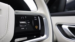 2022 (22) LAND ROVER RANGE ROVER VELAR 2.0 D200 Edition 5dr Auto 5560106