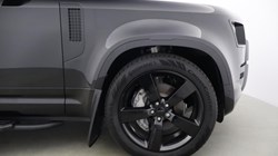 2026 (26) LAND ROVER DEFENDER 3.0 D350 X-Dynamic HSE 130 5dr Auto 5593219