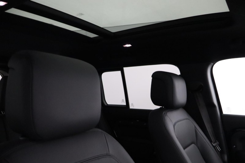 2026 (26) LAND ROVER DEFENDER 3.0 D350 X-Dynamic HSE 130 5dr Auto 5593234