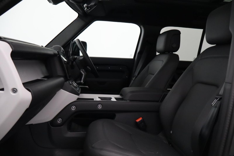 2026 (26) LAND ROVER DEFENDER 3.0 D350 X-Dynamic HSE 130 5dr Auto 5593098