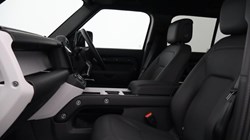 2026 (26) LAND ROVER DEFENDER 3.0 D350 X-Dynamic HSE 130 5dr Auto 5593098