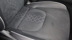 2025 (25) KIA SPORTAGE 1.6T GDi 157 48V ISG GT-Line 5dr DCT 4611048