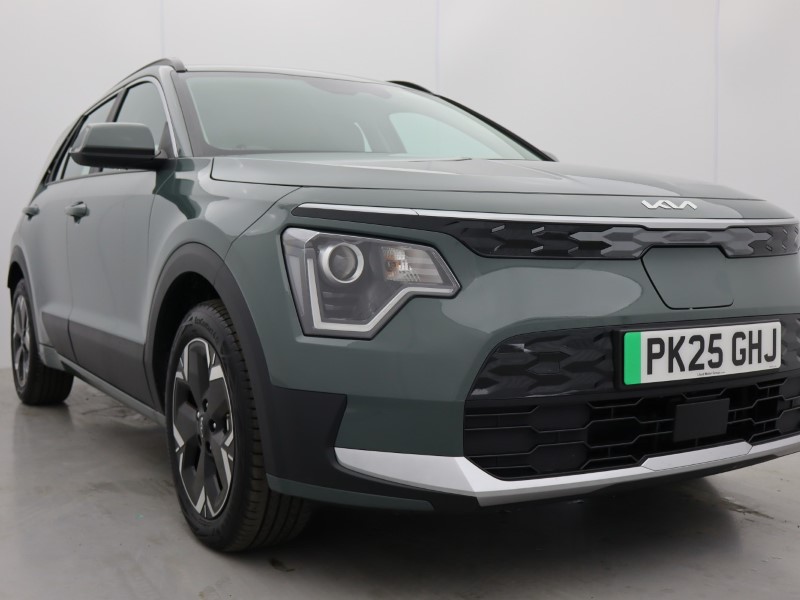 2025 (25) KIA NIRO 150kW 2 64kWh 5dr Auto 4613138