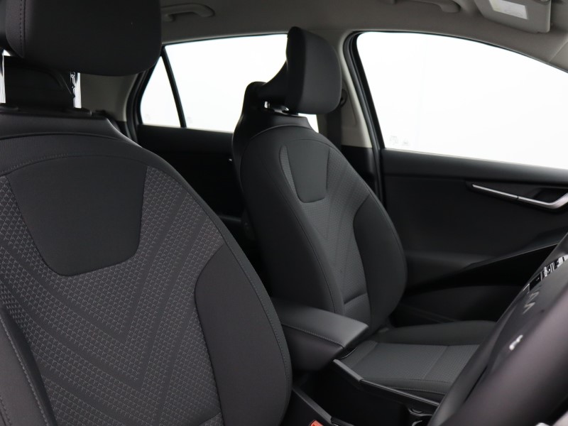 2025 (25) KIA NIRO 150kW 2 64kWh 5dr Auto 4613117