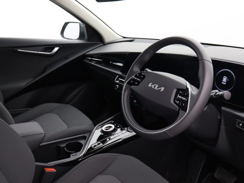2025 (25) KIA NIRO 150kW 2 64kWh 5dr Auto 4613115