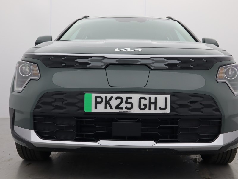 2025 (25) KIA NIRO 150kW 2 64kWh 5dr Auto 4613140