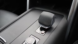 2025 (74) LAND ROVER DISCOVERY 3.0 D350 Dynamic SE 5dr Auto 5640591