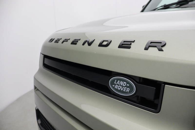 2020 (70) LAND ROVER DEFENDER 2.0 D240 First Edition 110 5dr Auto [7 Seat] 5622311
