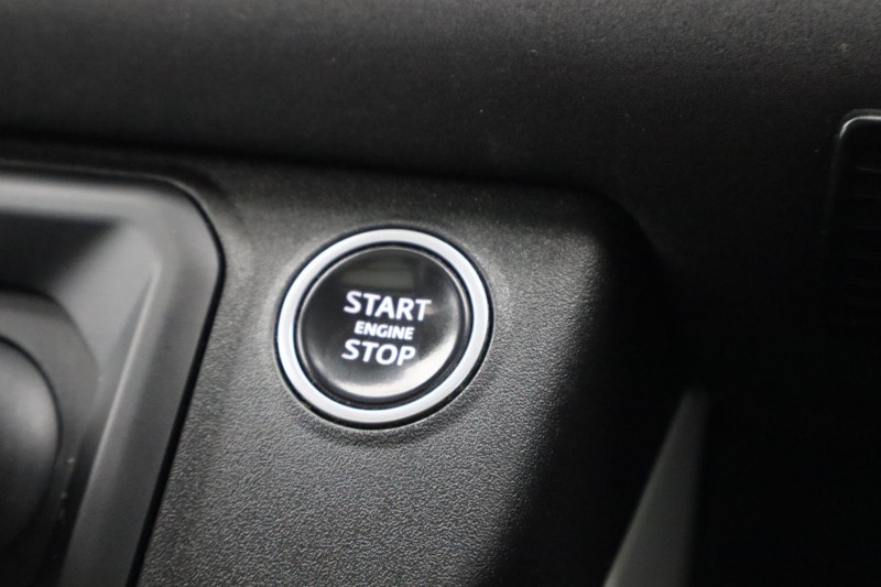 2020 (70) LAND ROVER DEFENDER 2.0 D240 First Edition 110 5dr Auto [7 Seat] 5622299
