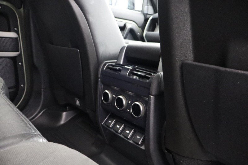 2020 (70) LAND ROVER DEFENDER 2.0 D240 First Edition 110 5dr Auto [7 Seat] 5622258