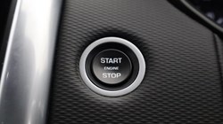 2021 (71) LAND ROVER DISCOVERY 3.0 D300 R-Dynamic HSE 5dr Auto 5596782