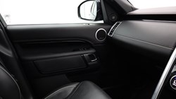 2021 (71) LAND ROVER DISCOVERY 3.0 D300 R-Dynamic HSE 5dr Auto 5596793