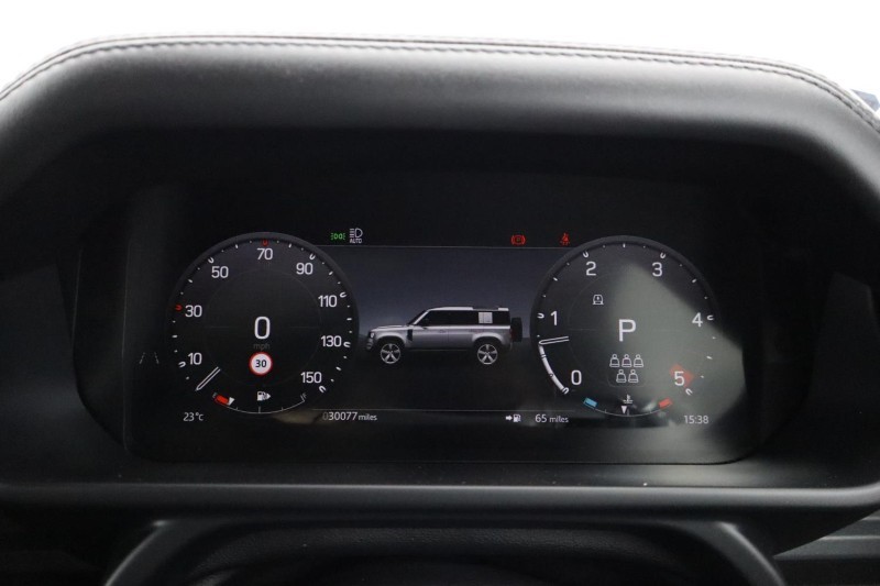 2023 (73) LAND ROVER DEFENDER 3.0 D300 X 110 5dr Auto [7 Seat] 5628769