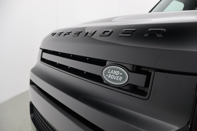 2023 (73) LAND ROVER DEFENDER 3.0 D300 X 110 5dr Auto [7 Seat] 5628754