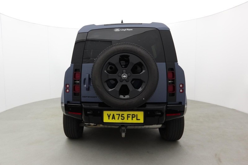 2026 (75) LAND ROVER DEFENDER 3.0 D250 X-Dynamic SE 110 5dr Auto 5585767