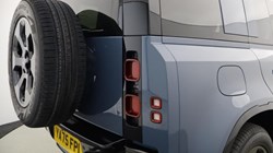 2026 (75) LAND ROVER DEFENDER 3.0 D250 X-Dynamic SE 110 5dr Auto 5585783