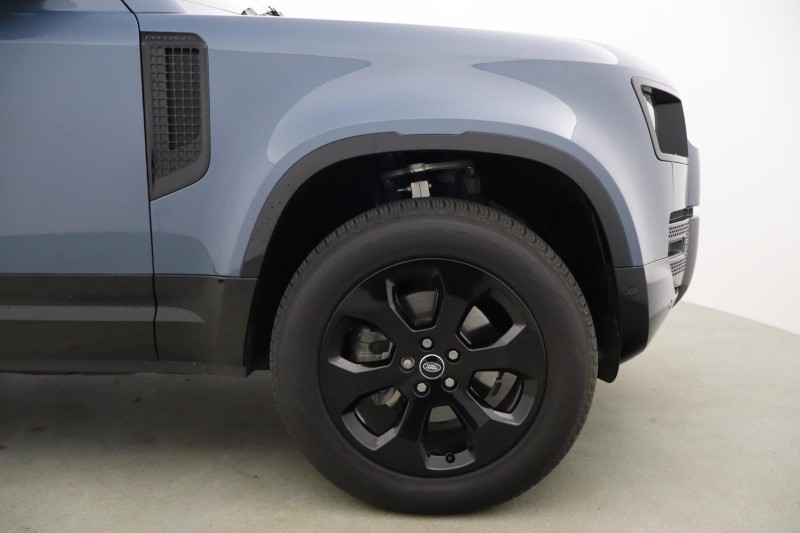 2026 (75) LAND ROVER DEFENDER 3.0 D250 X-Dynamic SE 110 5dr Auto 5585832