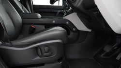 2026 (75) LAND ROVER DEFENDER 3.0 D250 X-Dynamic SE 110 5dr Auto 5585806