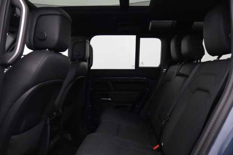 2026 (75) LAND ROVER DEFENDER 3.0 D250 X-Dynamic SE 110 5dr Auto 5585786