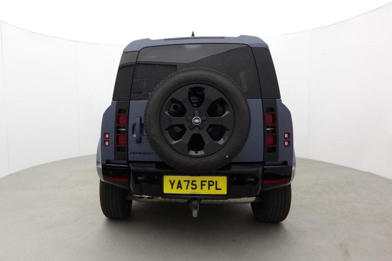 2026 (75) LAND ROVER DEFENDER 3.0 D250 X-Dynamic SE 110 5dr Auto 5585837