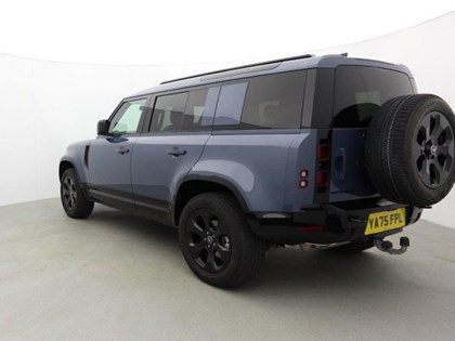 2026 (75) LAND ROVER DEFENDER 3.0 D250 X-Dynamic SE 110 5dr Auto