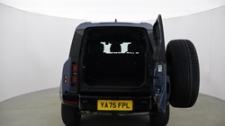 2026 (75) LAND ROVER DEFENDER 3.0 D250 X-Dynamic SE 110 5dr Auto 5585772