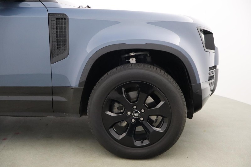 2026 (75) LAND ROVER DEFENDER 3.0 D250 X-Dynamic SE 110 5dr Auto 5585833