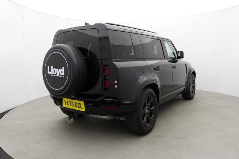 2026 (75) LAND ROVER DEFENDER 3.0 D250 X-Dynamic SE 110 5dr Auto 5596944