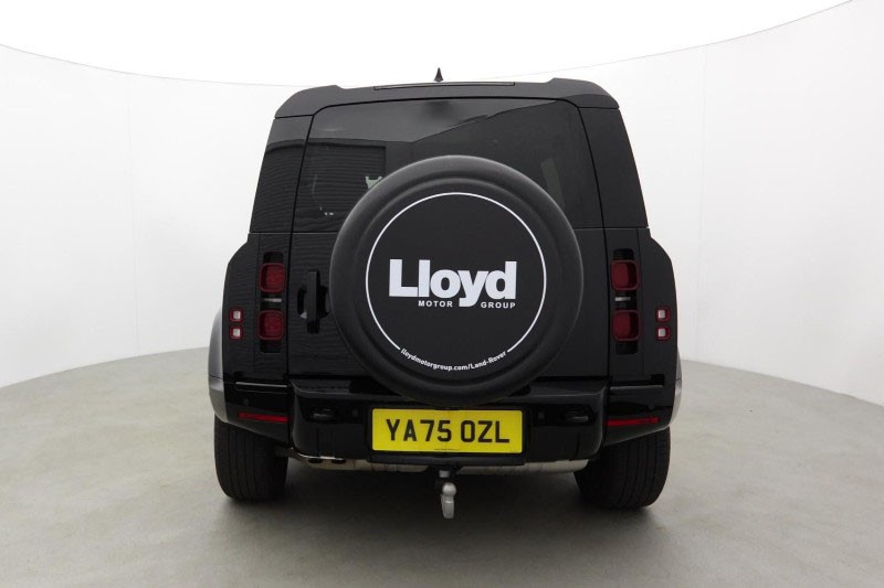 2026 (75) LAND ROVER DEFENDER 3.0 D250 X-Dynamic SE 110 5dr Auto 5596943