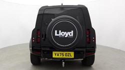 2026 (75) LAND ROVER DEFENDER 3.0 D250 X-Dynamic SE 110 5dr Auto 5596943