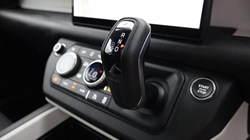 2026 (75) LAND ROVER DEFENDER 3.0 D250 X-Dynamic SE 110 5dr Auto 5596710