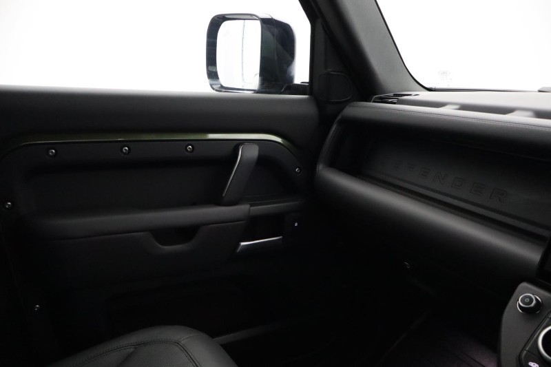 2026 (26) LAND ROVER COMMERCIAL DEFENDER 3.0 D350 Hard Top X-Dynamic HSE Auto 5594517