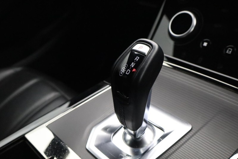 2023 (23) LAND ROVER RANGE ROVER EVOQUE 1.5 P300e R-Dynamic S 5dr Auto 5637914