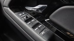 2023 (23) LAND ROVER RANGE ROVER EVOQUE 1.5 P300e R-Dynamic S 5dr Auto 5637928