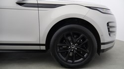 2025 (25) LAND ROVER RANGE ROVER EVOQUE 1.5 P270e Edition 5dr Auto 5642564