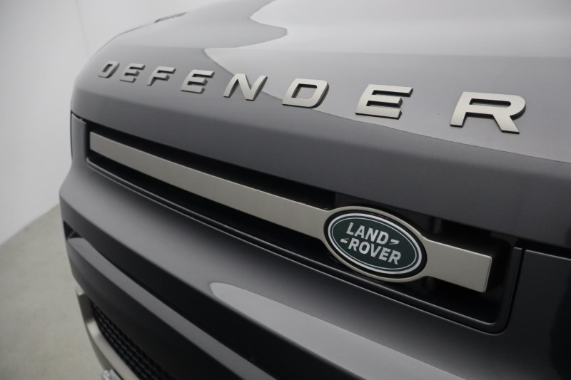 2024 (24) LAND ROVER DEFENDER 3.0 D250 X-Dynamic SE 110 5dr Auto [7 Seat] 5678114