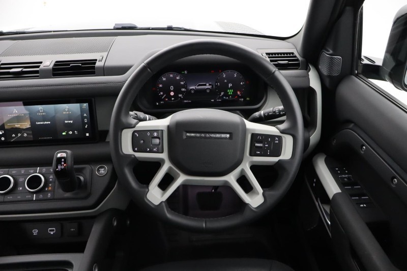 2024 (24) LAND ROVER DEFENDER 3.0 D250 X-Dynamic SE 110 5dr Auto [7 Seat] 5678093