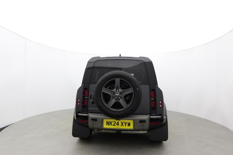 2024 (24) LAND ROVER DEFENDER 3.0 D250 X-Dynamic SE 110 5dr Auto [7 Seat] 5678076