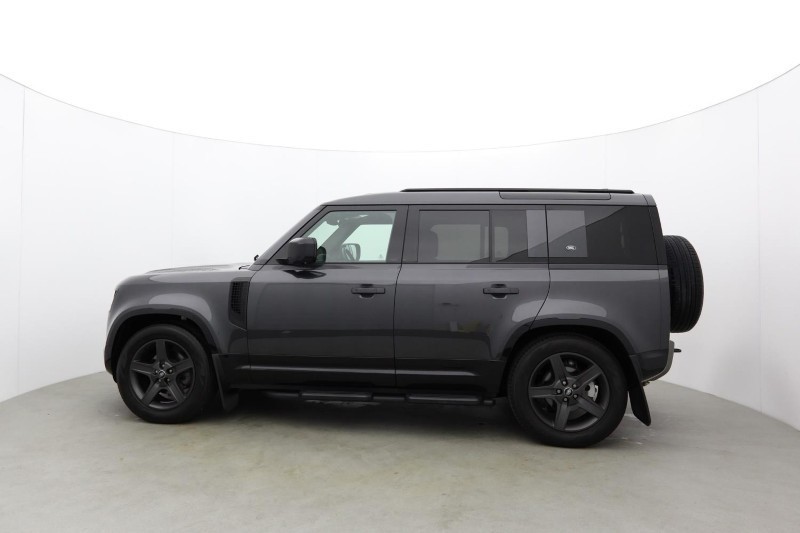 2024 (24) LAND ROVER DEFENDER 3.0 D250 X-Dynamic SE 110 5dr Auto [7 Seat] 5678078