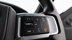 2022 (22) LAND ROVER DISCOVERY 3.0 D300 Metropolitan Edition 5dr Auto 5648010