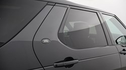 2022 (22) LAND ROVER DISCOVERY 3.0 D300 Metropolitan Edition 5dr Auto 5647978