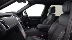 2022 (22) LAND ROVER DISCOVERY 3.0 D300 Metropolitan Edition 5dr Auto 5647972