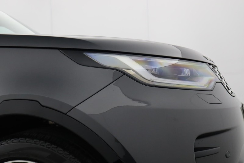 2022 (22) LAND ROVER DISCOVERY 3.0 D300 Metropolitan Edition 5dr Auto 5647990