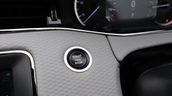 2021 (21) LAND ROVER RANGE ROVER EVOQUE 2.0 D200 R-Dynamic S 5dr Auto 5653865