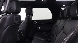 2021 (21) LAND ROVER DISCOVERY 3.0 D300 R-Dynamic HSE 5dr Auto 5651385