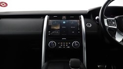 2021 (21) LAND ROVER DISCOVERY 3.0 D300 R-Dynamic HSE 5dr Auto 5651404