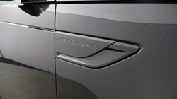 2021 (21) LAND ROVER DISCOVERY 3.0 D300 R-Dynamic HSE 5dr Auto 5651394