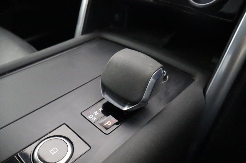2021 (21) LAND ROVER DISCOVERY 3.0 D300 R-Dynamic HSE 5dr Auto 5651429