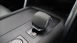 2021 (21) LAND ROVER DISCOVERY 3.0 D300 R-Dynamic HSE 5dr Auto 5651429